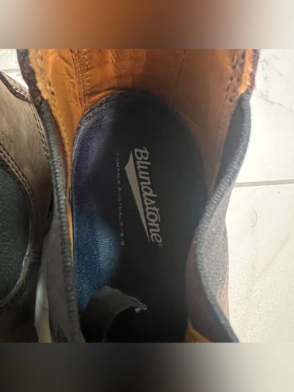 Blundstone 2340 Brown Premium Leather Chelsea Boots Size 9.5 Mens
